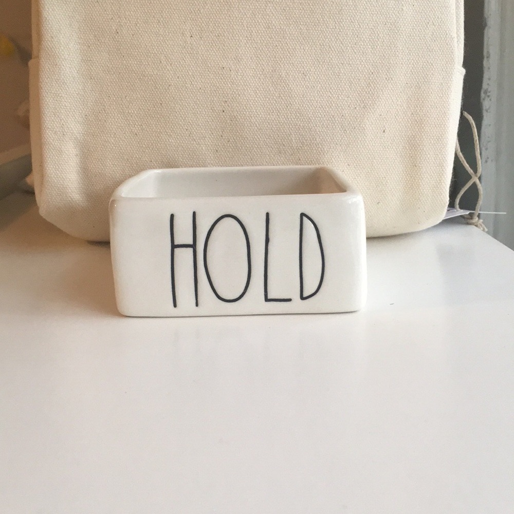 rae dunn hold
